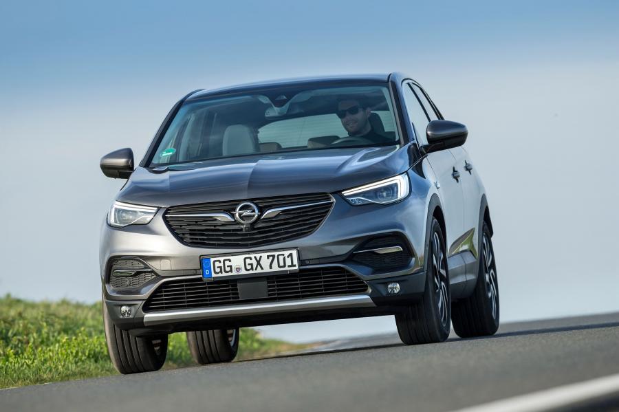  Opel Grandland X Turbo 2017 года  (фото 21 из 24)